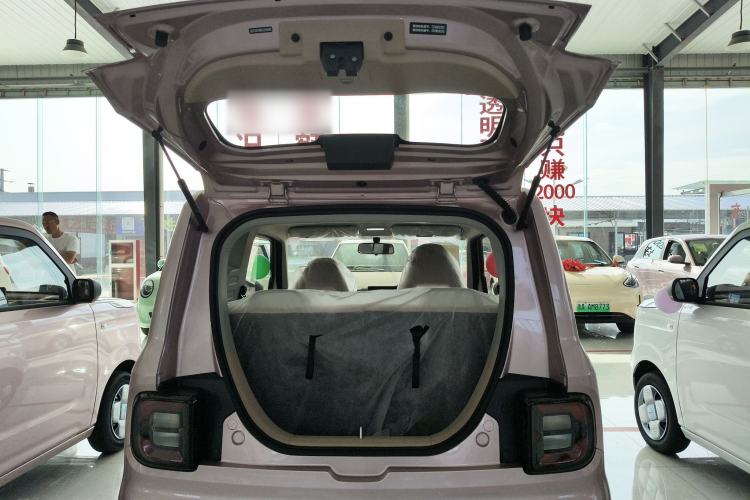 Used Geely Galaxy Panda 2024 Panda Mini 200km Endurance Bear
