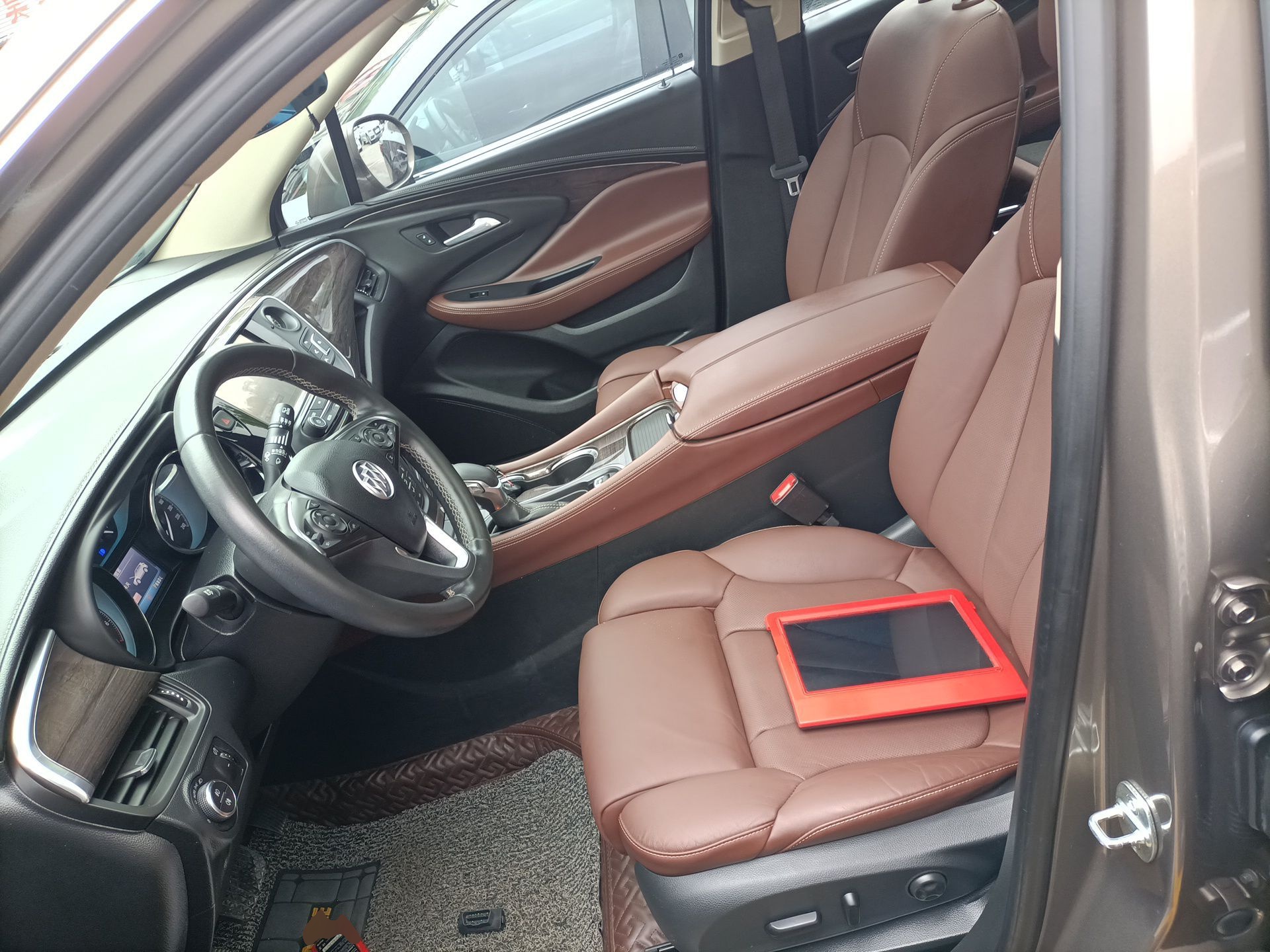 Interior delantero