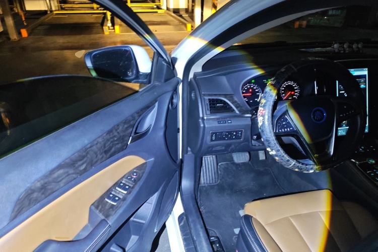 Used BYD Qin New Energy 2017 1.5T Luxury Model Driver Seat