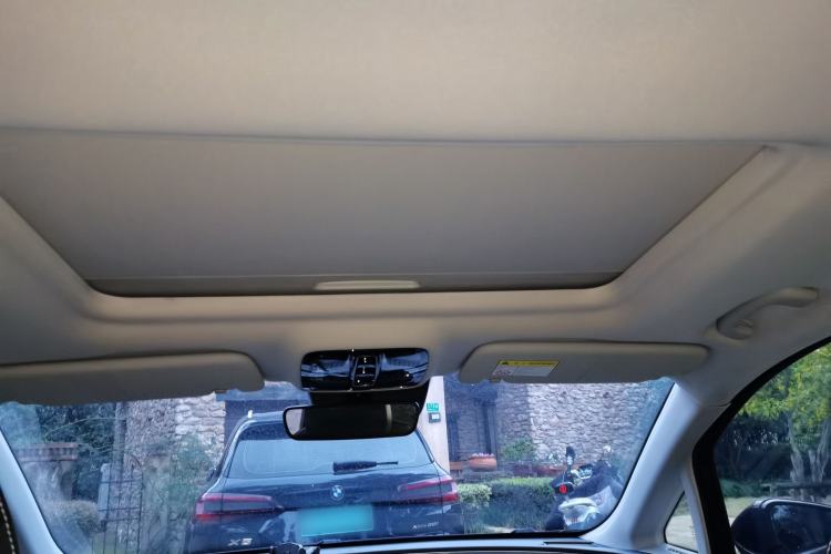 Used Roewe iMAX8 2021 400TGI Supreme Series Prestige Edition
