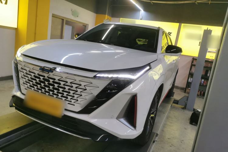 Used CHANGAN OSHAN Z6 2023 Blue Whale 1.5T DCT Smart Edition