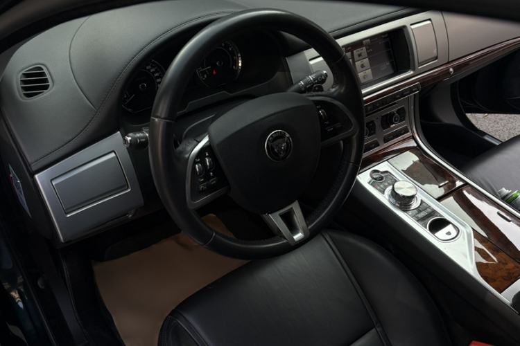 Used Jaguar XF 2014 XF 2.0T Luxury Edition