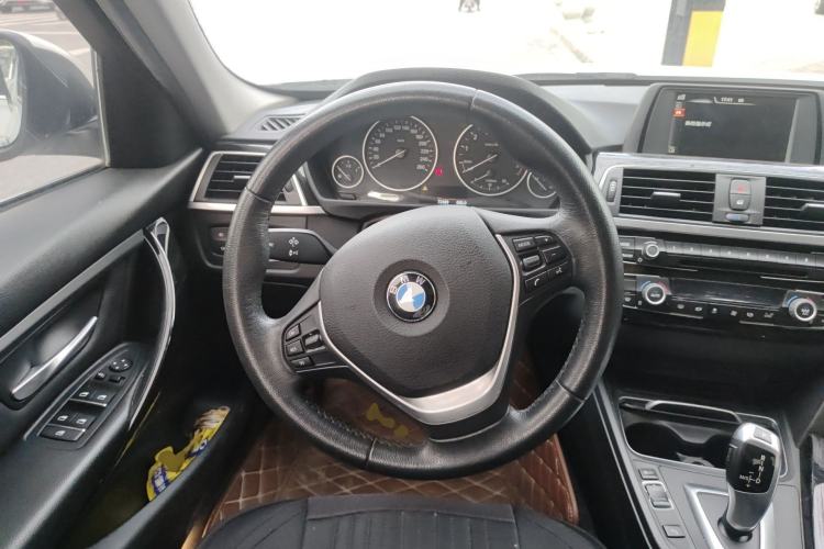 Used BMW 3 Series 2017 320Li Fashion Model Steering Wheel