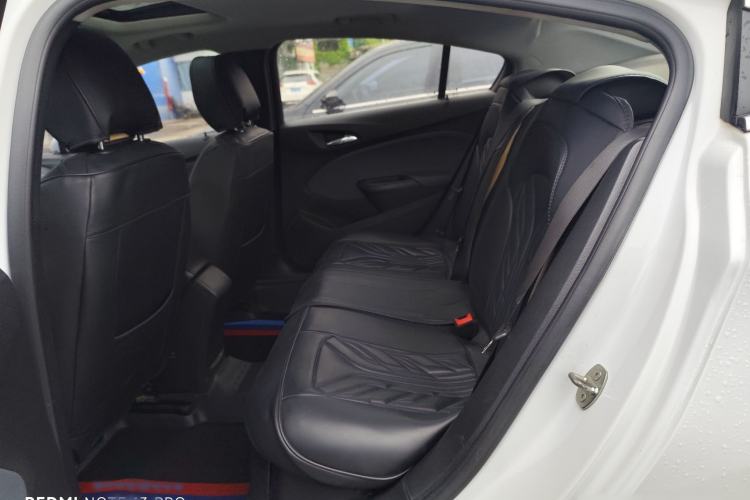 Used Chevrolet Cruze 2017 1.5L Automatic Pioneer Sunroof Edition