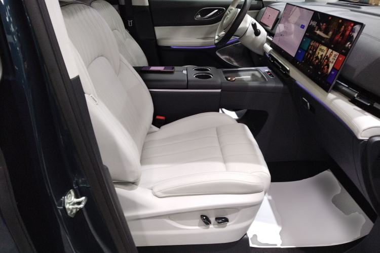 Used VOYAH Dream 2025 PHEV Four-Wheel-Drive Flagship Kunpeng Edition