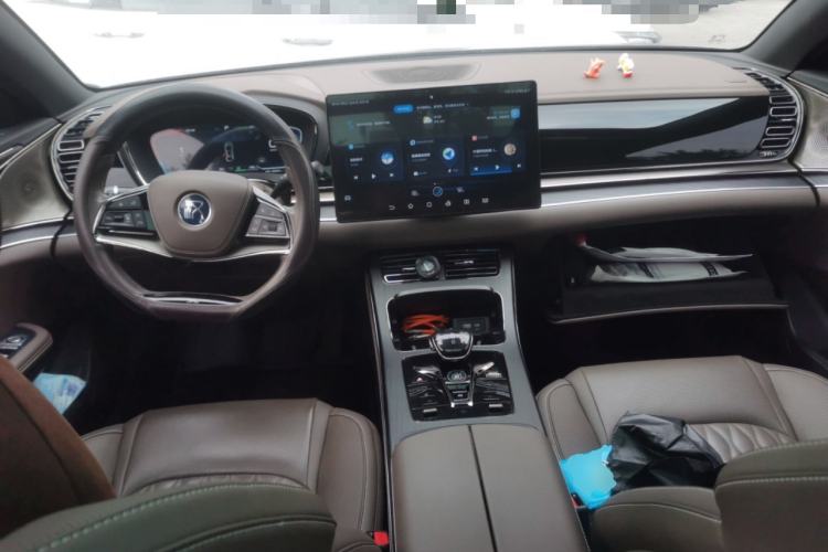 Used BYD Han 2023 DM-i Champion Edition 121KM Prestige Model
