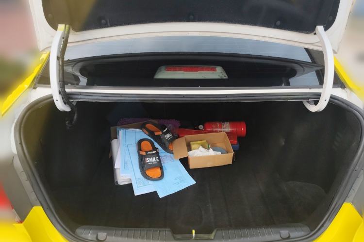 Used Chevrolet Cruze 2013 1.6L SL MT Trunk