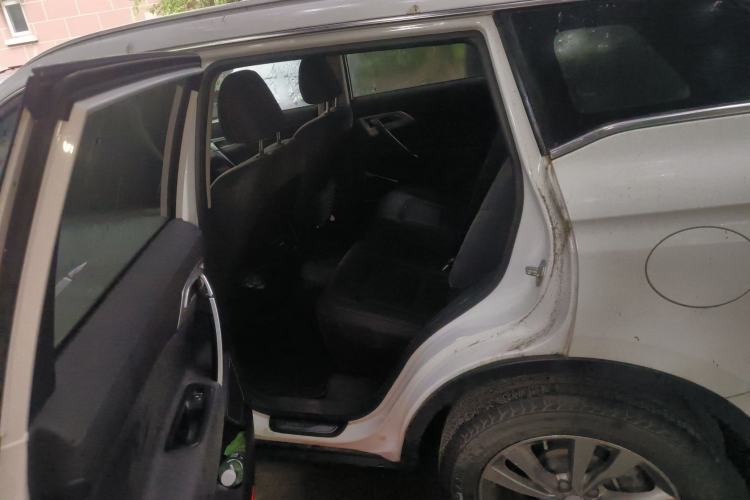 Used Geely Auto Emgrand X7 Sport 2016 1.8TD Automatic Smart Connectivity Version Left Rear Seat