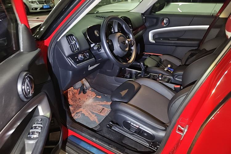 Used MINI Countryman 2021 1.5T COOPER ALL4 Connoisseur Driver Seat