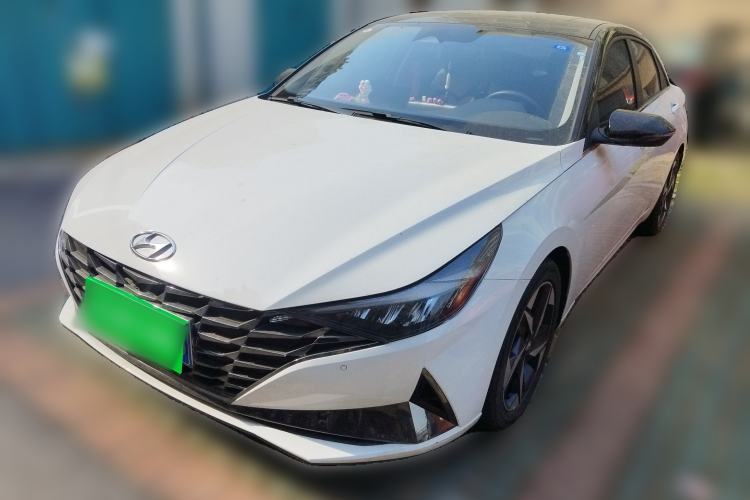 Used Hyundai Elantra 2022 1.5L CVT LUX Prestige Edition