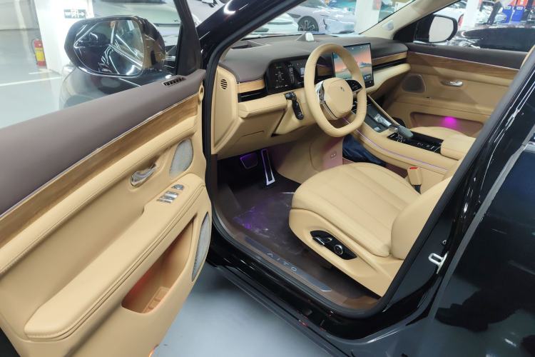 Used Hima AITO M7 2024 1.5T Rear-Drive Plus Version 5 Seats Driver Seat