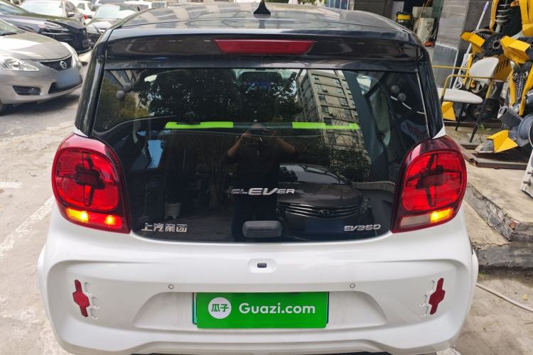 Used Roewe Clever 2021 302 km New Four-Seater Super-Efficient Version