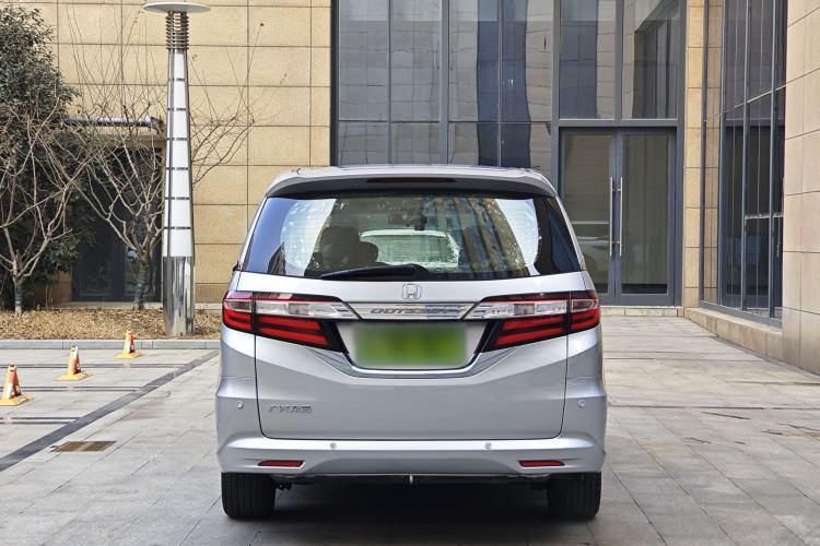 Used Honda Odyssey 2015 Revised 2.4L Luxury Edition