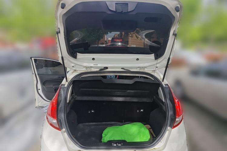 Used Ford Fiesta 2013 Hatchback 1.5L Manual Fashion Edition