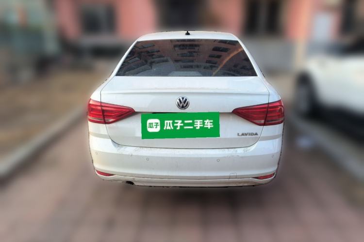 Used Volkswagen Lavida 2017 1.6L Automatic Fashion Edition
