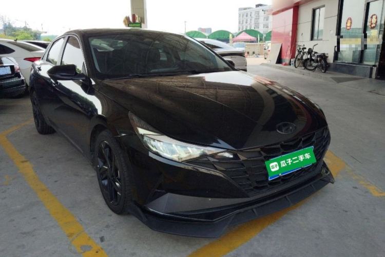 Used Hyundai Elantra 2022 1.5L CVT LUX Black Knight Limited Edition Exterior 1