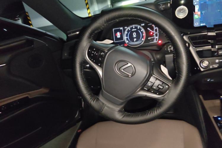 Used Lexus ES 2023 200 Excellence Edition Steering Wheel