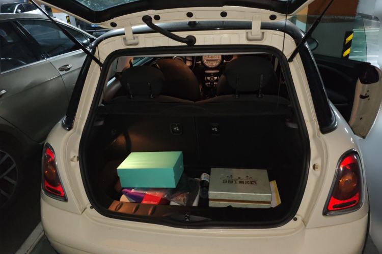 Used MINI 2010 1.6L COOPER Cheer
