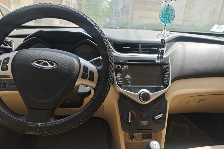 Used Chery Fengyun 2 2016 1.5L Manual Value Edition Center Console