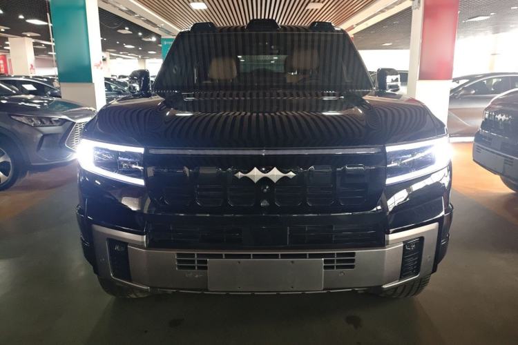 Used Formula Leopard 8 2025 Smart & Brave Flagship Edition 6 Seats Front