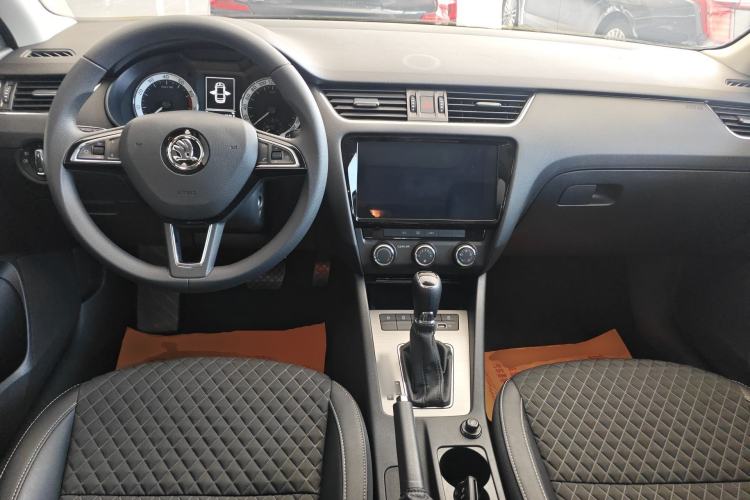 Used Skoda Octavia 2019 1.5L Automatic Smart Drive Luxury Edition China V Standard