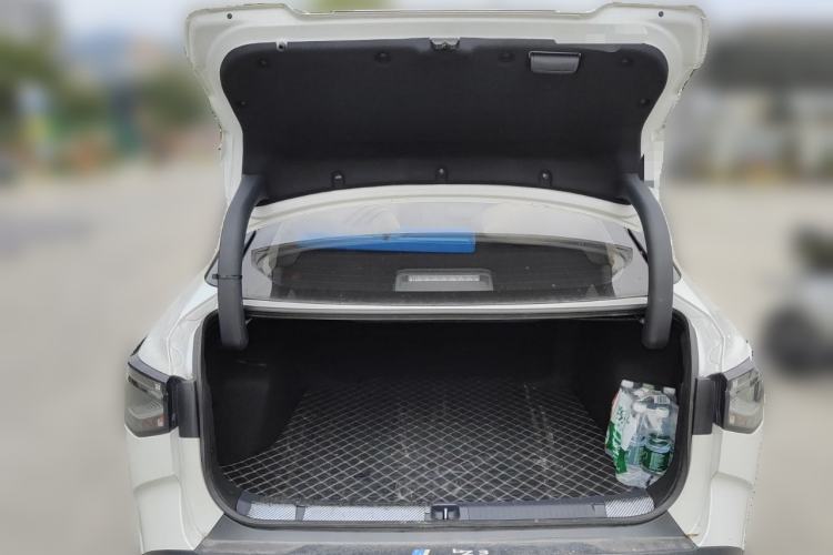 Used Toyota bZ3 2024 517 km Elite PRO