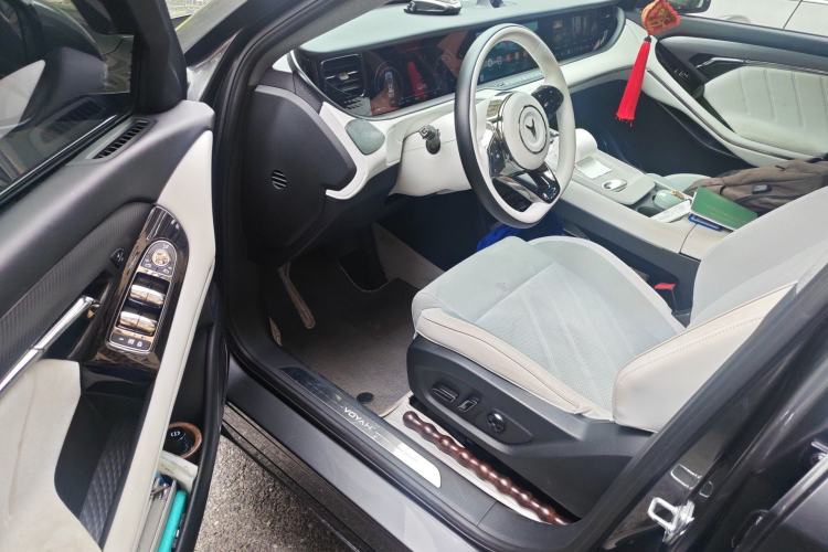 Used VOYAH FREE 2025 318 259 km All-Wheel-Drive Exploration Edition