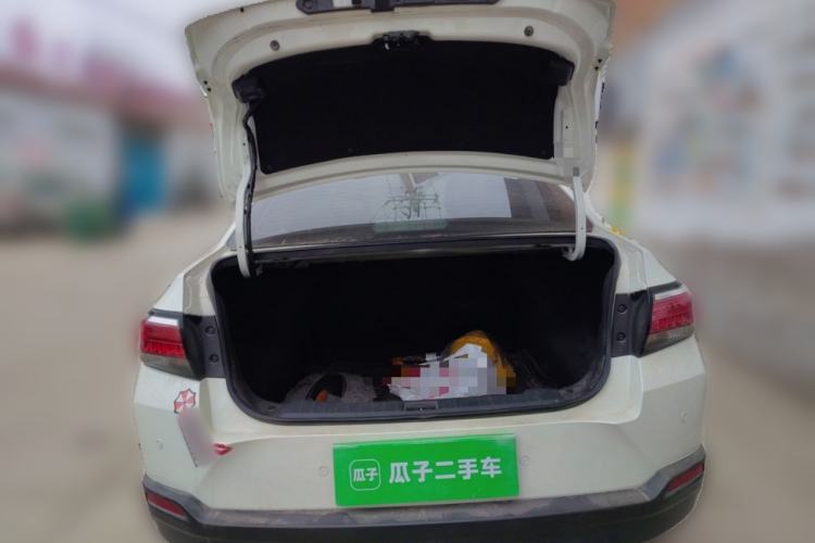 Used Venucia D60 2019 100 000 Glory 1.6L Entry Manual ChenShang Edition China VI
