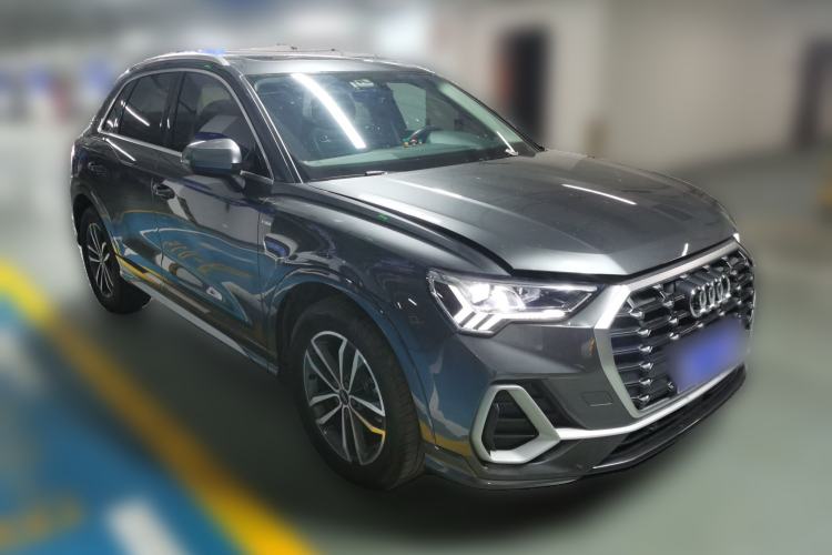 Used Audi Q3 2023 35 TFSI Progressive Dynamic Edition (1.4T) Front Right 45 Deg