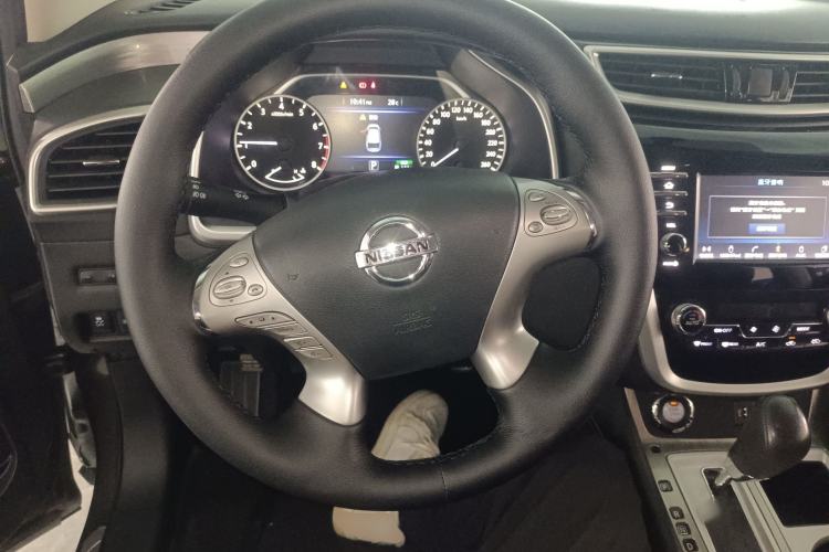 Used Nissan Murano 2019 2.5L XE Two-Wheel Drive Elite Version China VI Standard
