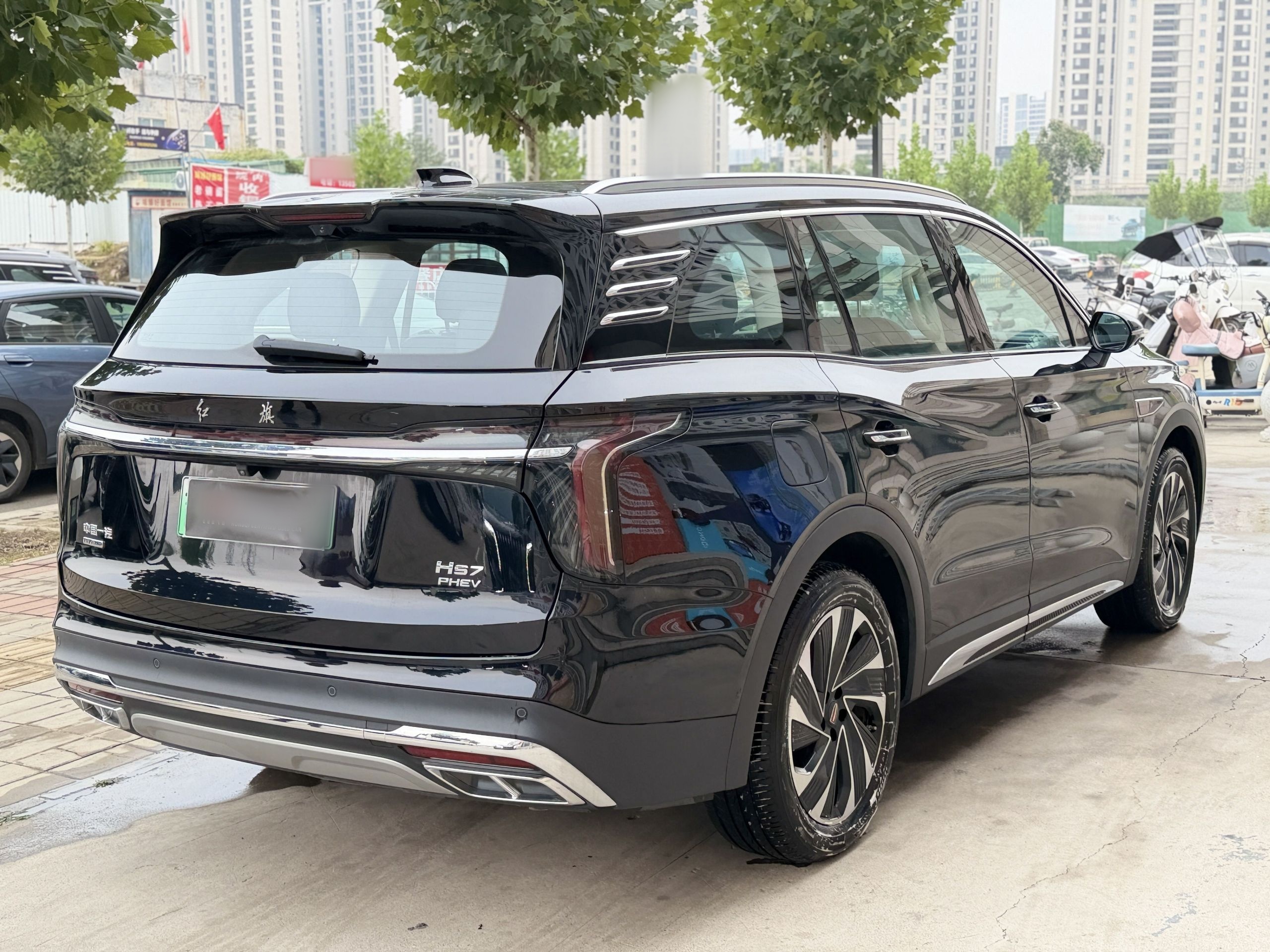 Hongqi HS7 PHEV 2024 2.0T PHEV Four-Wheel Drive Flagship Edition 7 Seats — снимка 14