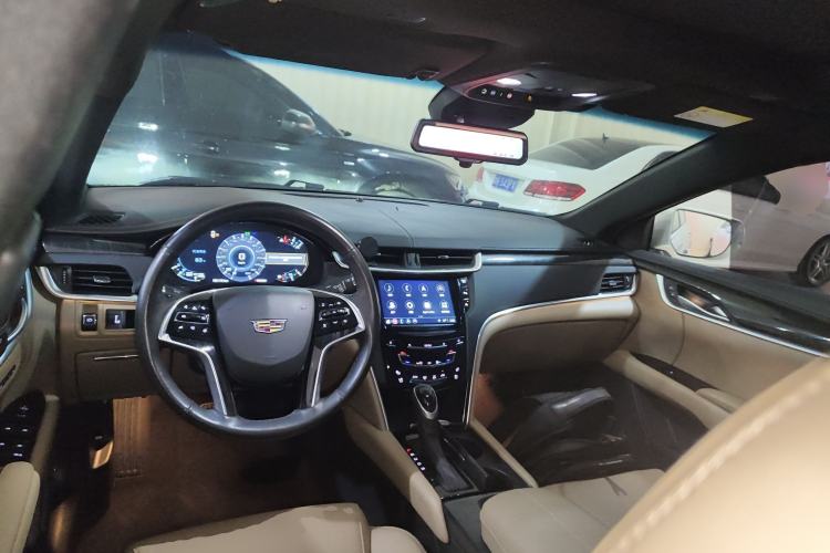 Used Cadillac XTS 2018 28T Luxury Edition Center Console