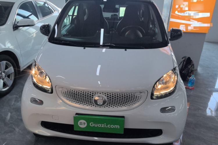 Used smart fortwo 2016 0.9T 66kW Hardtop Pioneer Edition
