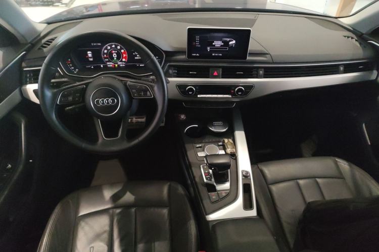 Used Audi A4L 2018 30th Anniversary Edition 40 TFSI Fashion Model Center Console