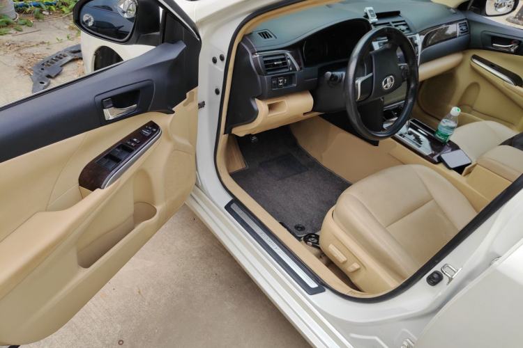 Used Toyota Camry 2015 2.0G Premier Edition Driver Seat