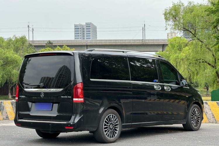 Used Mercedes-Benz V-Class 2018 V 260 L Prestige Extended Version China VI
