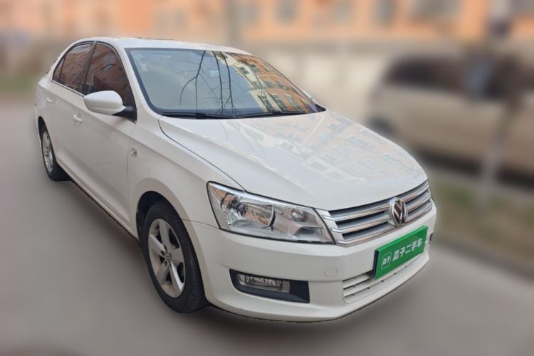 Used Volkswagen Santana 2015 1.4L Manual Comfort Edition Front Right 45 Deg