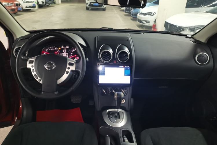 Used Nissan Qashqai 2015 2.0 XL Coolfire CVT 2WD Center Console