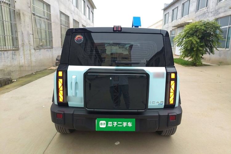 Used iCAR 03 2024 501km Four-wheel Drive Long-Range Advanced Version
