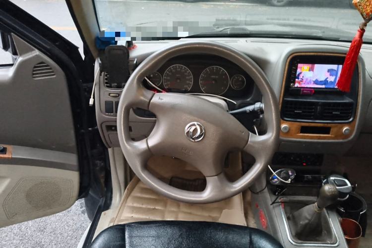 Used Dongfeng Oting 2013 2.4L Manual Two-Wheel Drive Luxury Edition