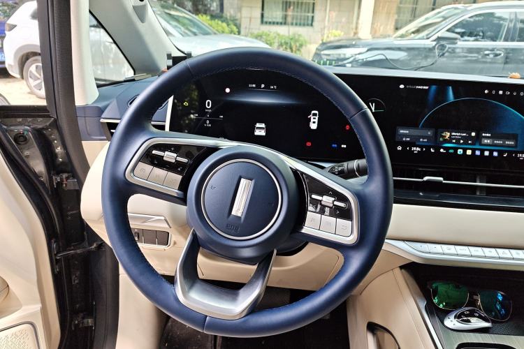 Used Wey Gaoshan 2023 Four-Wheel-Drive Executive Extended Version
