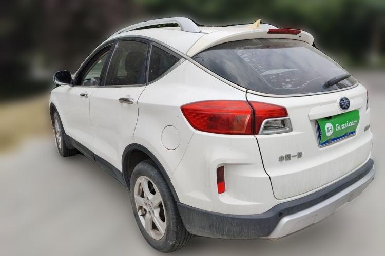 Used Bestune X80 2013 2.0L automatic comfort version
