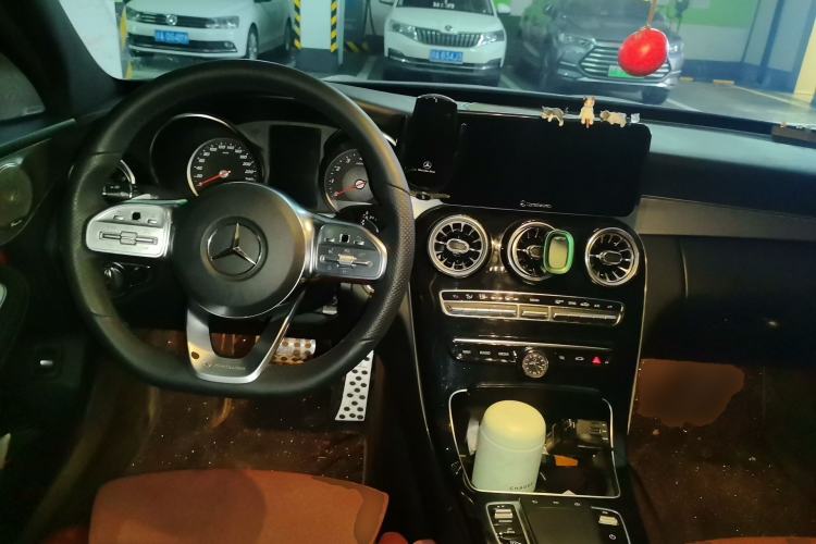 Used Mercedes-Benz C-Class 2019 C 260 Sport Edition Center Console