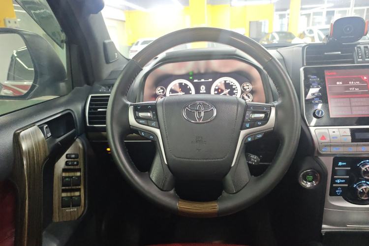 Used Toyota Prado 2016 2.7L Automatic Luxury Edition
