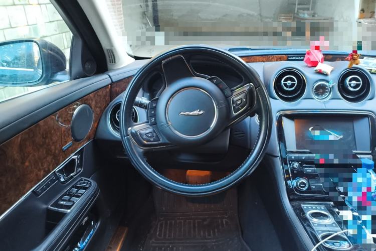 Used Jaguar XJ 2015 XJL 3.0 SC Four-Wheel Drive Panoramic Business 80th Anniversary Limited Edition