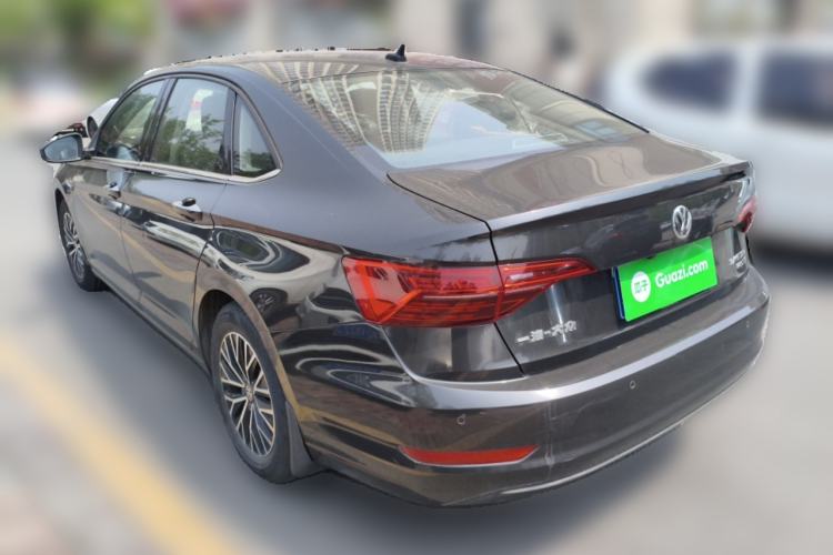 Used Volkswagen Sagitar  Rear Left 45 Deg