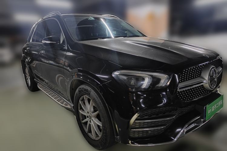 Used Mercedes-Benz GLE 2021 GLE 350 4MATIC Stylish Model Front Right 45 Deg