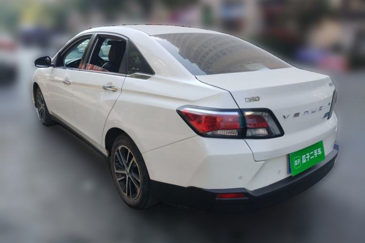 Used Venucia D60 2019 1.6L XL CVT SmartConnect Elite Edition (ISS)