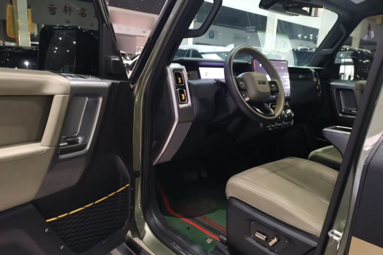 Used iCAR V23 2025 501 Four-Wheel Drive Intelligent Driving Version