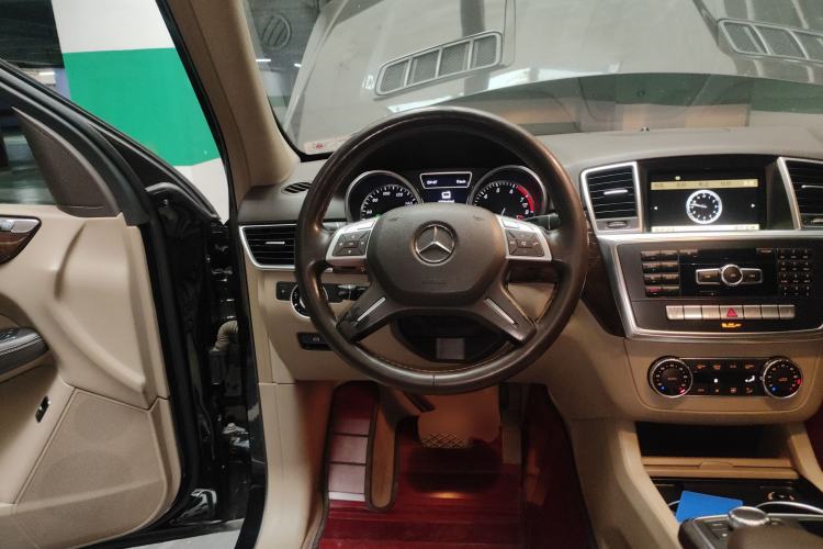 Used Mercedes-Benz M-Class 